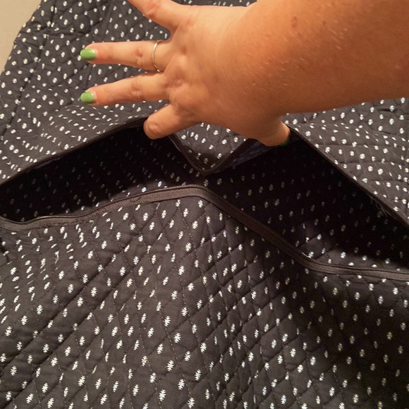 Vera Bradley Quilted Foldable Garment Bag - Picture 4 of 9